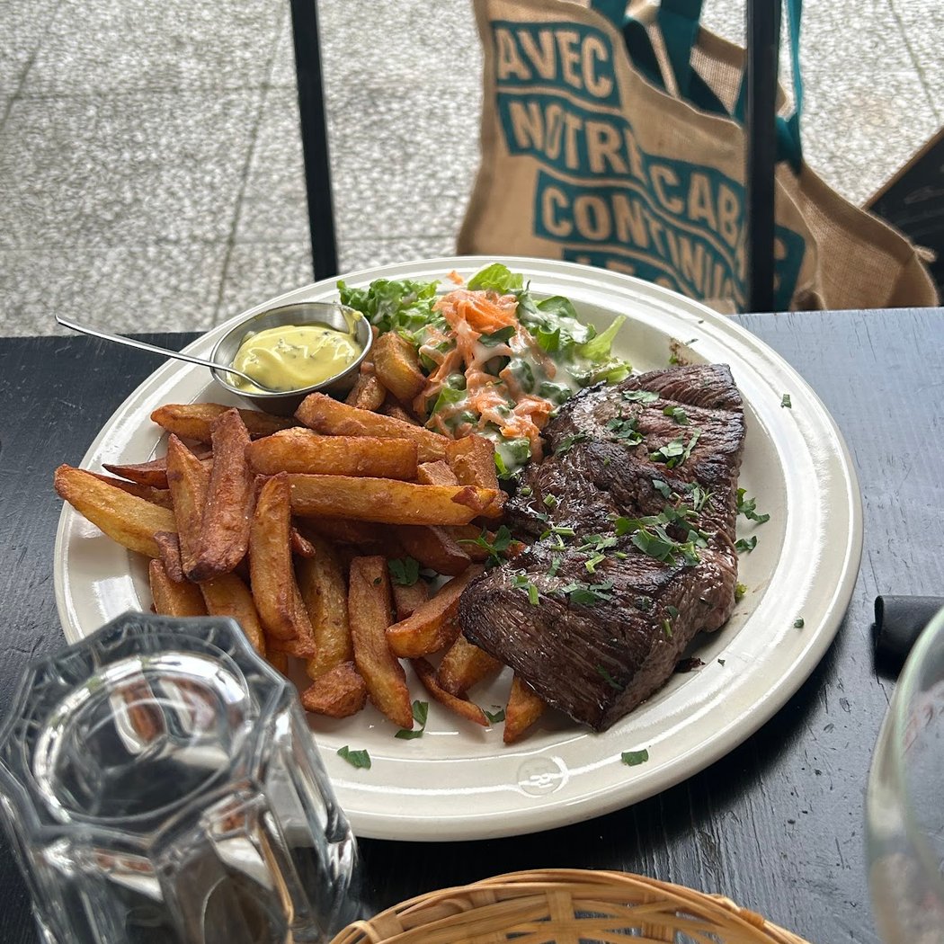 Le Marat bar restaurant 3